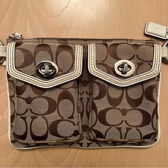 Vintage Coach Belt Bag - Picture 2 of 4